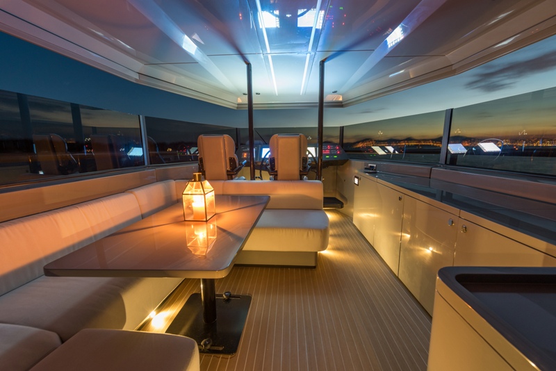 Arcadia-sherpa-flybridge-perfil-nautico